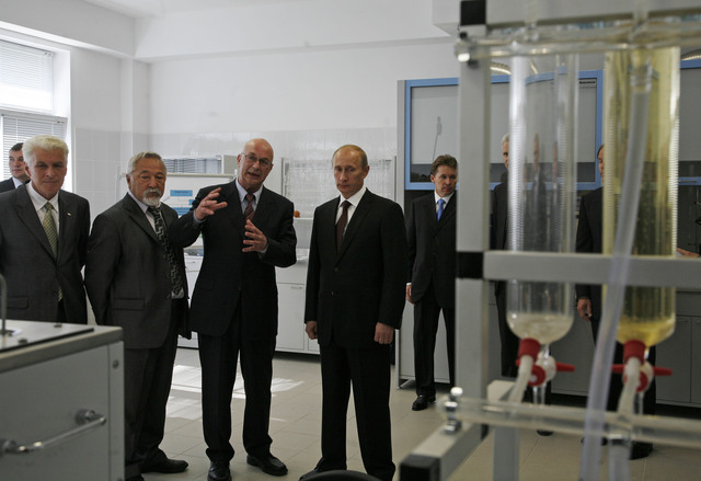 putin_krsk_0920102.jpg